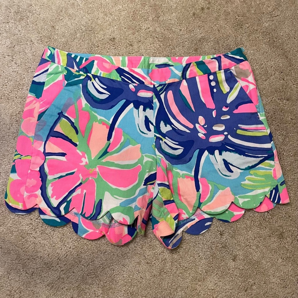 Lilly Pulitzer Scalloped Hem Shorts